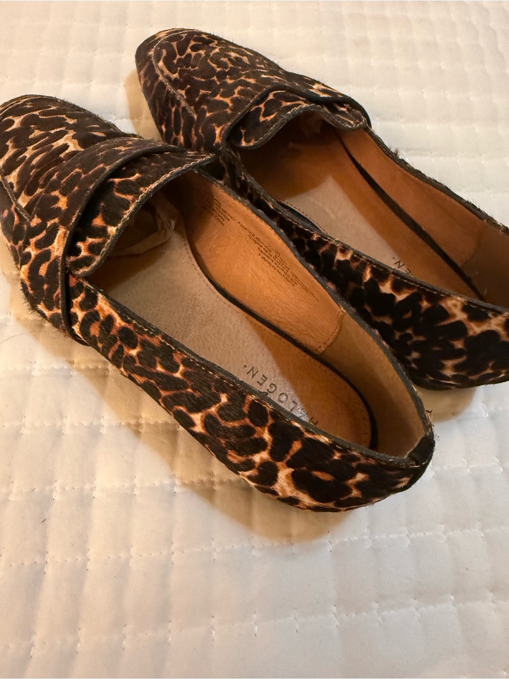 Halogen Leopard Print Slip-On Loafers in Brown/Black size 7 - Picture 4 of 8